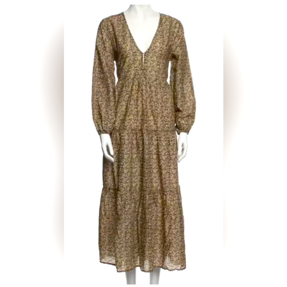 Matteau tiered floral dress long sleeve
Loose feel
Matter size 1- US 2